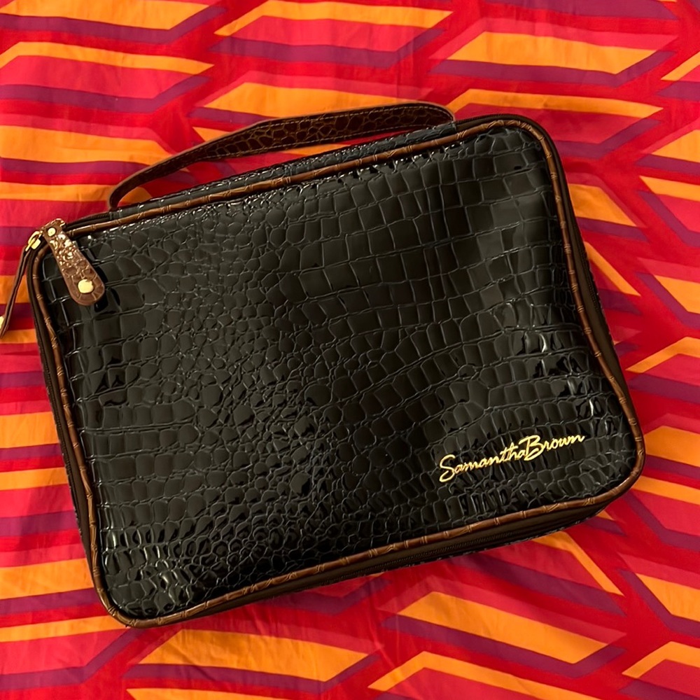 Samantha Brown Navy Croc Makeup Toiletry Bag
